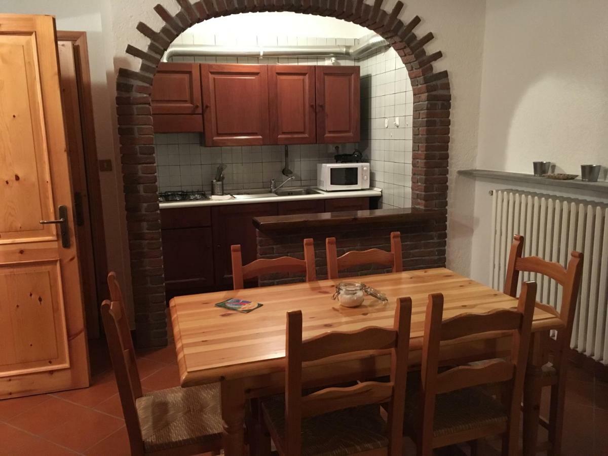 Lo Scudo D'Italia Apartment Праджелато Екстериор снимка